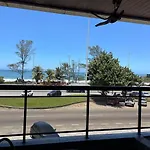 Apartamento Em Frente A Praia
