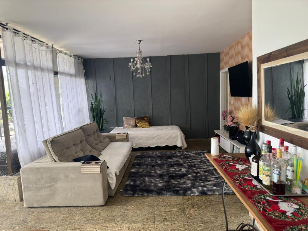 Em Frente A Apartamento